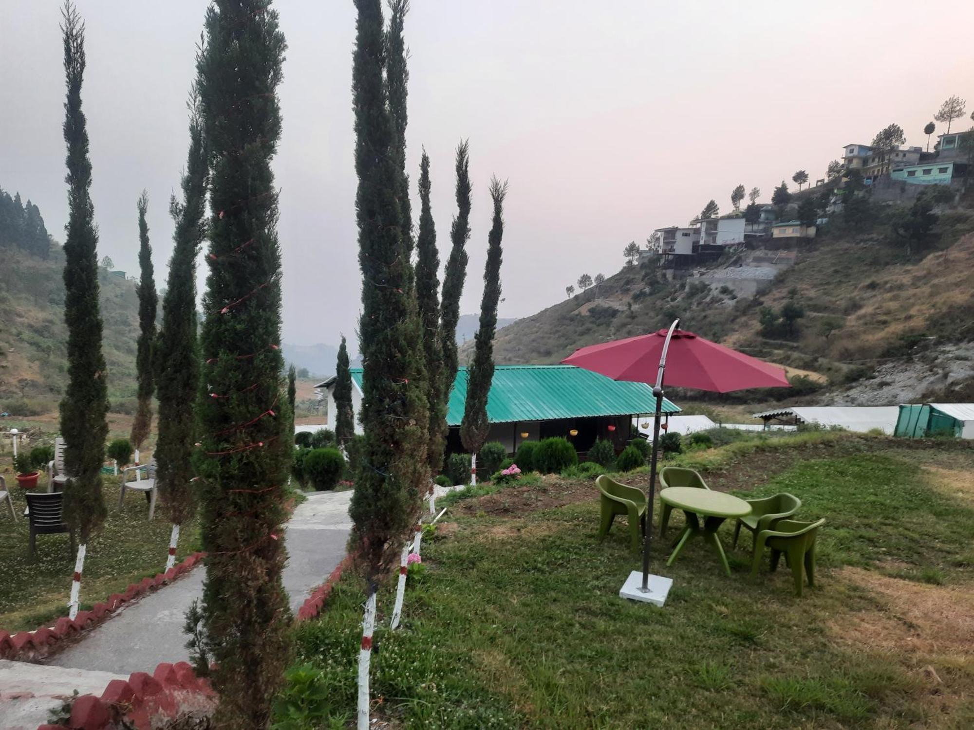 Himalayan Cottages ムスーリー エクステリア 写真